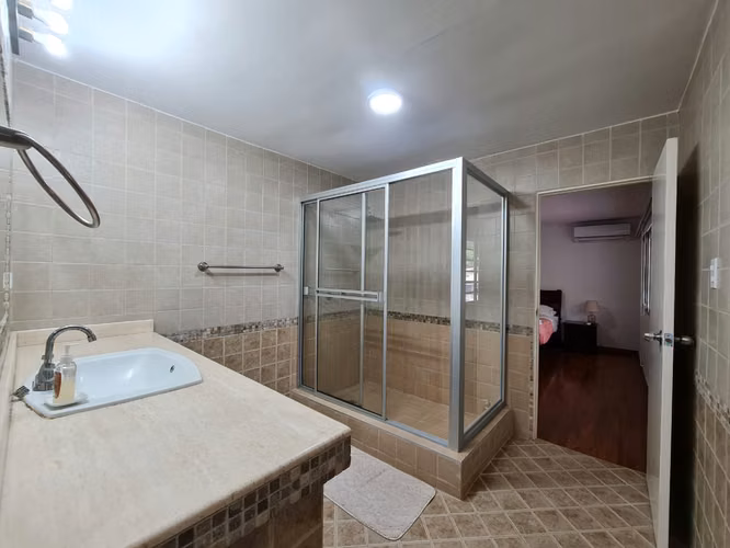 APARTAMENTO AMOBLADO EN CLAYTON 140mst2 - Imagen 15