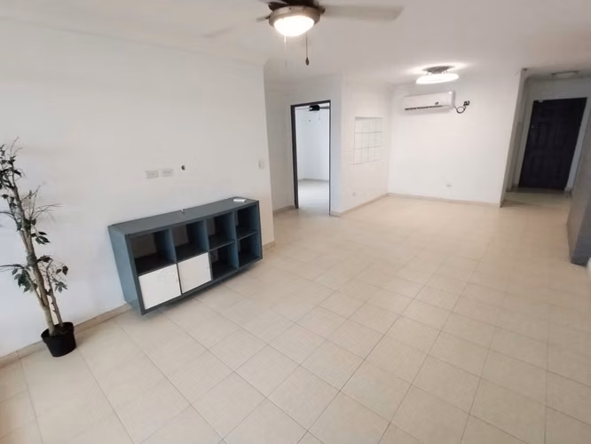 Alquiler Apartamento El Cangrejo, Elegante Amplio 120M2 3R/2B/CBE/ 2 Estacionamientos - Imagen 3