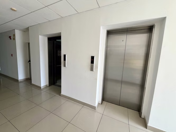 Local Comercial en Alquiler en Condado del Rey en PB – 98 m² | GALT - Imagen 8
