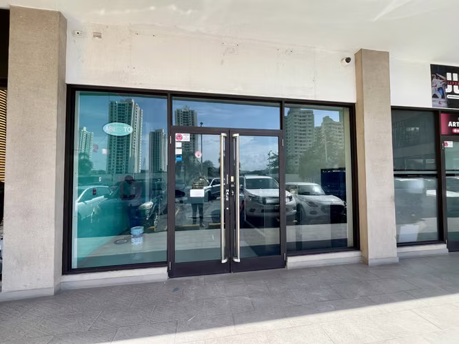 Local Comercial en Alquiler en Condado del Rey en PB – 98 m² | GALT - Imagen 1
