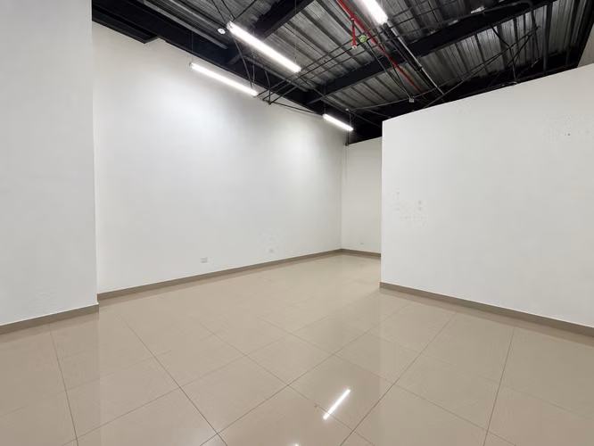 Local Comercial en Alquiler en Condado del Rey en PB – 98 m² | GALT - Imagen 4