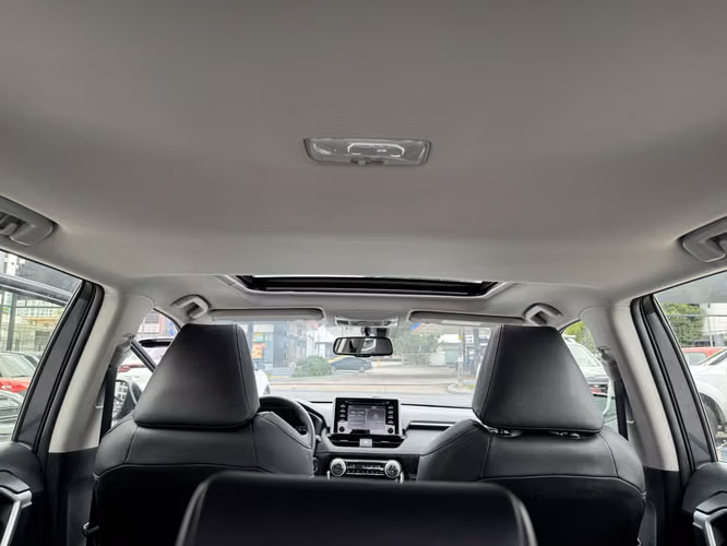 TOYOTA RAV4 2019 - Imagen 14
