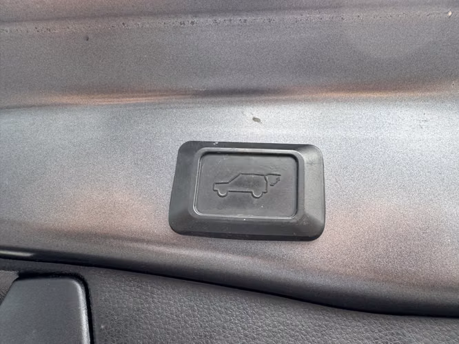 TOYOTA RAV4 2019 - Imagen 16