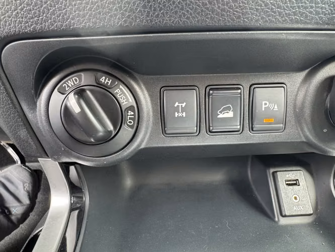 NISSAN FRONTIER 2017 - Imagen 10