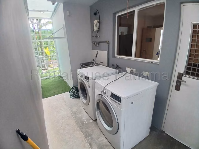 Vendo Casa en Brisas Del Golf LC26-8988