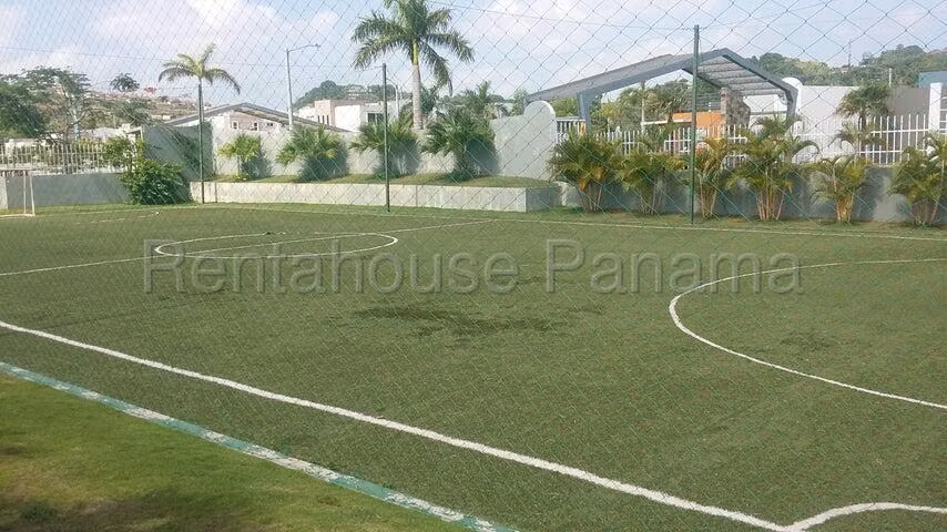 Vendo Casa en Brisas Del Golf LC25-8843