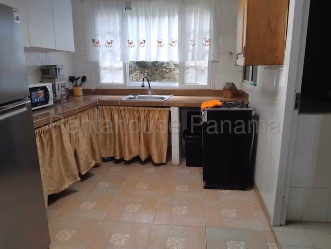 Vendo Casa en Cerro Azul LC26-6415