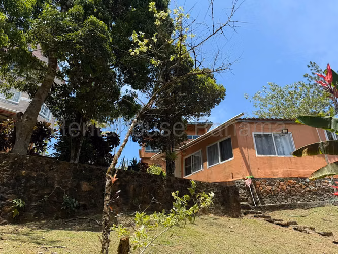 Vendo Casa en Cerro Azul LC26-6415