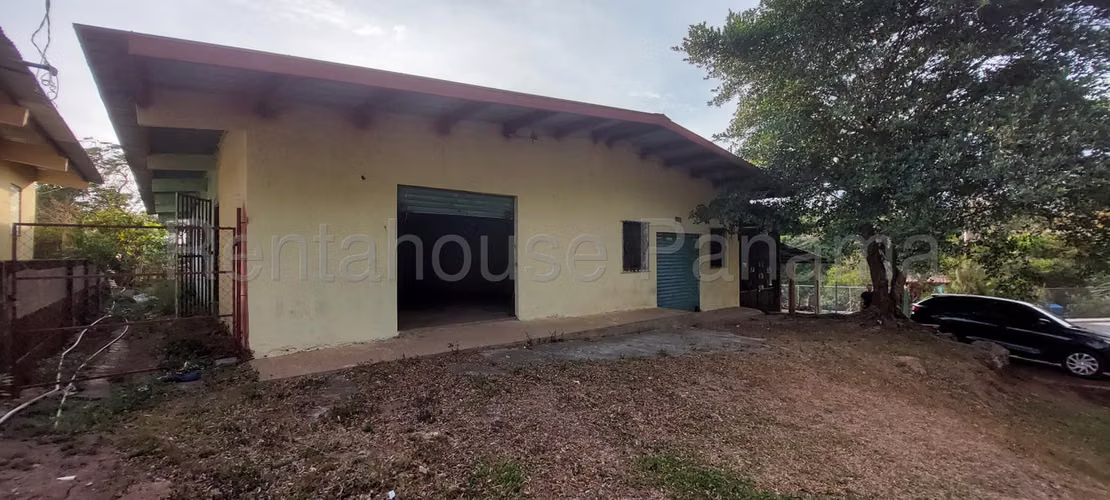 VENTA LOTE DE ESQUINA CON CASA COMERCIAL EN CHICA, CHAME