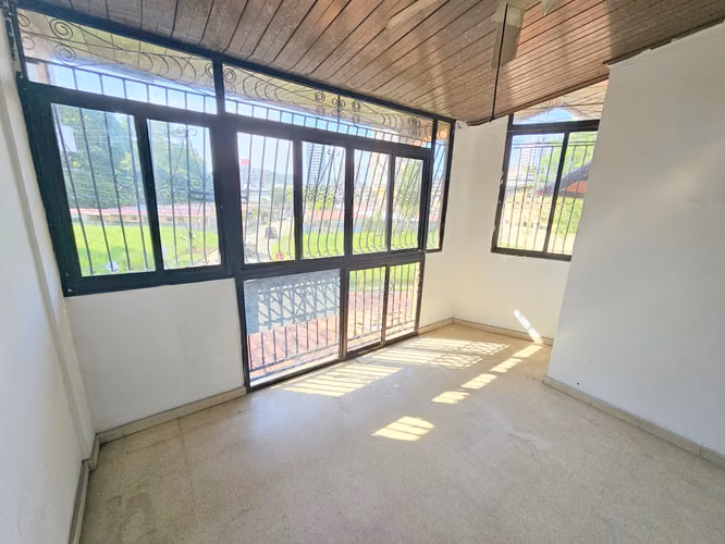 Venta de Amplia Casa en Dos Mares - Betania. Haga una oferta - Imagen 18