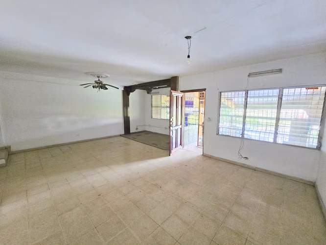 Venta de Amplia Casa en Dos Mares - Betania. Haga una oferta - Imagen 4