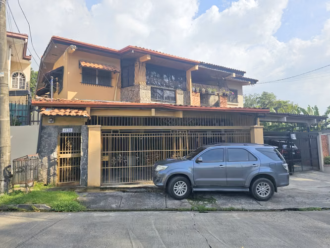 Venta de Amplia Casa en Dos Mares - Betania. Haga una oferta