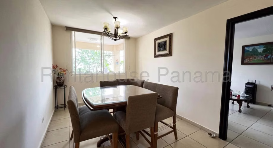 Venta Casa en Brisas del Golf de 300 m² | 3 recámaras con baño privado + den + terraza.   26mgo3087 - Imagen 5