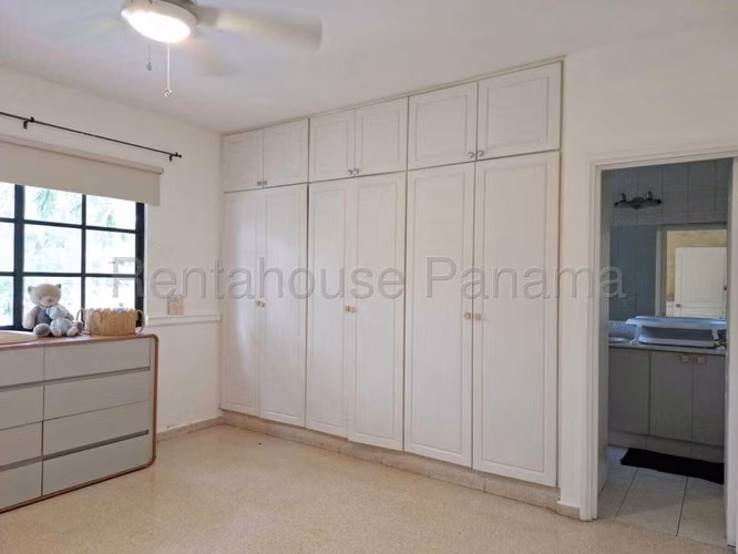 Venta de Casa en Costa del Este, Costa Serena (Solo Cliente Directo)