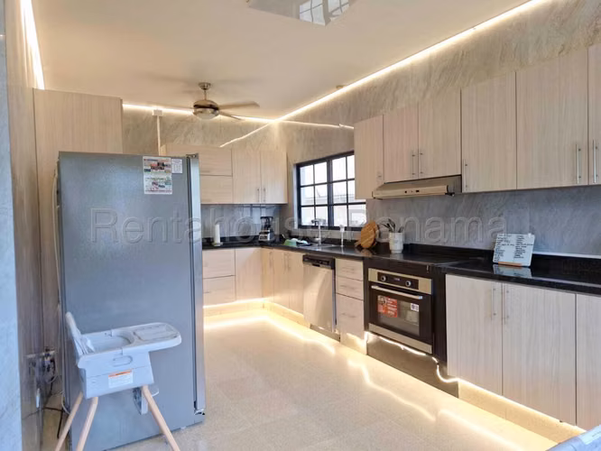 RR VENTA DE CASA EN COSTA DEL ESTE COSTA SERENA