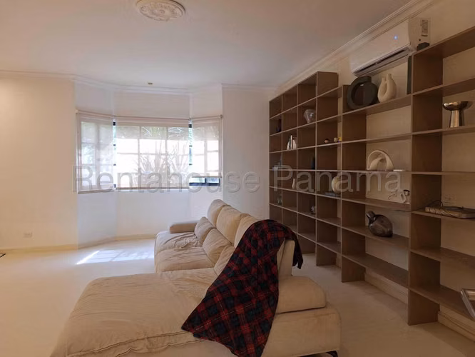 Venta de Casa en Costa del Este Costa Serena 425 Mts PD