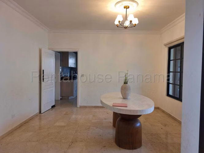 Venta de Casa en Costa del Este Costa Serena 425 Mts PD