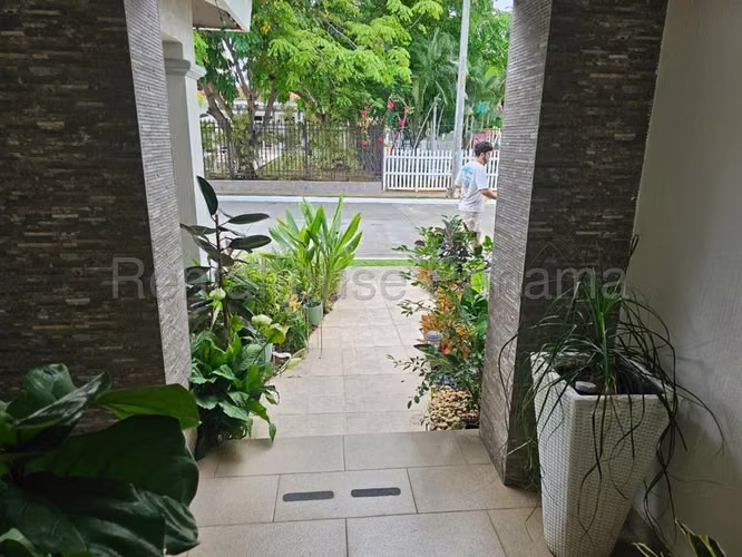 Casa en Venta en Versalles  JG - Imagen 2