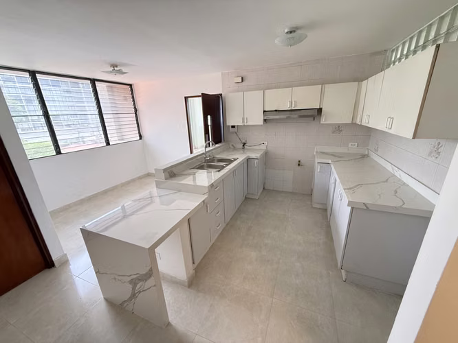 Apartamento en Coco del Mar en Alquiler - Imagen 4