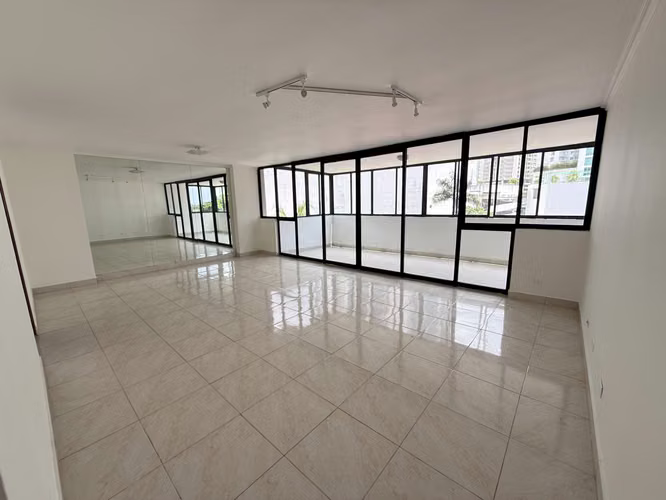 Apartment in Coco del Mar for rent