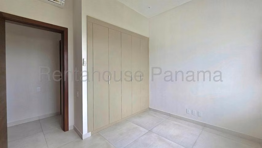 ALQUILER DE CASA EN SANTA MARIA