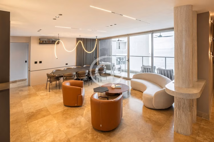 Sale of renovated luxury apartment Q Tower 308 m ² with sea view