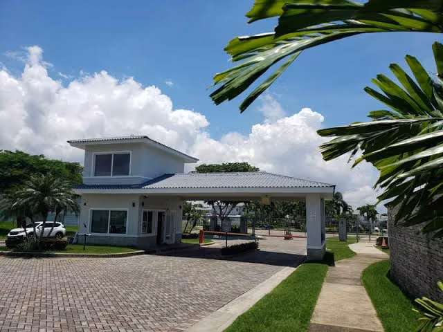 SOLD HOUSE IN PH ROLLING HILLS, GREEN COAST