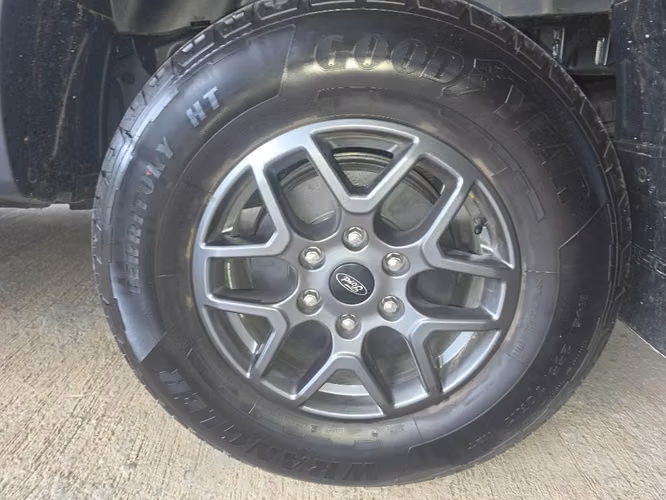 Rines y llantas Ford Originales