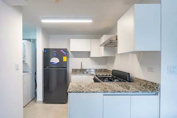 ! Apartamento en Panamá Viejo | amoblado | 2 Rec | Muebles Nuevos y balcon - Imagen 6