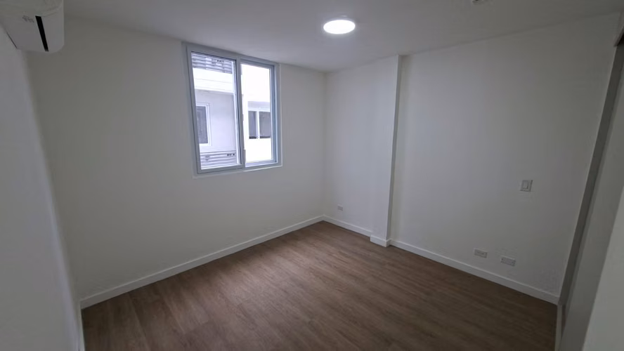 APARTAMENTO A ESTRENAR EN ALQUILER PH ACACIAS DE VERSALLES L/B  G.S - Imagen 6