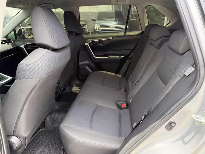 Toyota Rav 4 2021 - Imagen 9