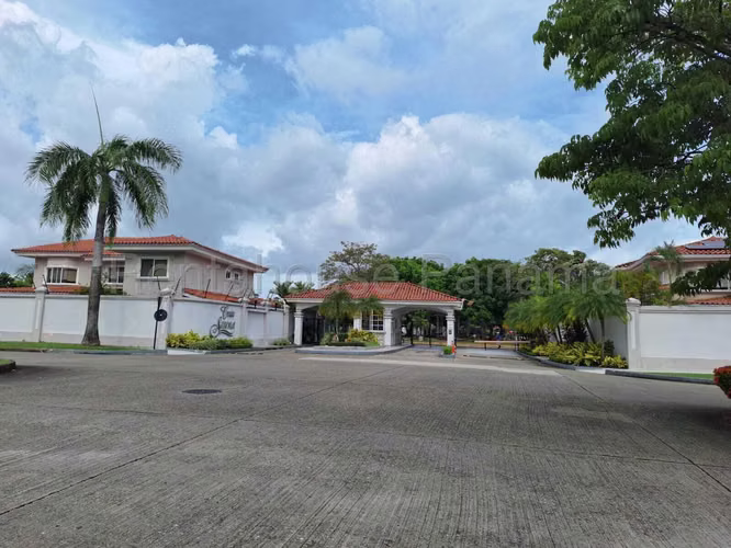 Casa en venta en Costa Serena | 425 m² de construcción | Costa del Este 27YCG2220