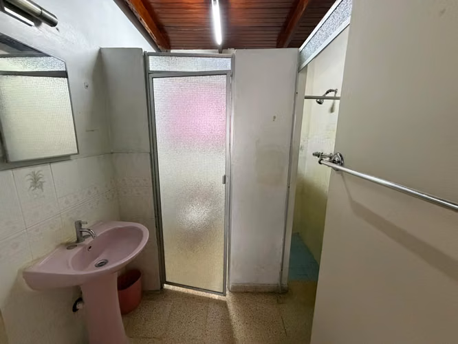 ENAMÓRATE DE ESTA AMPLIA CASA EN LA GLORIA BETANIA! 250,000. - Imagen 4