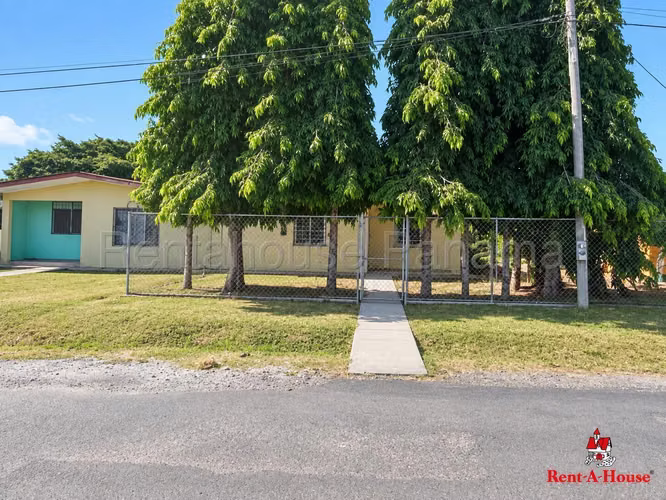 Casa En Venta En Chitré YS - Imagen 2