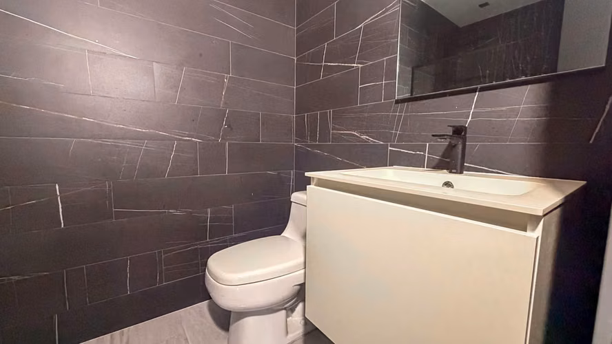 ! Apartamento en Bella Vista I Amoblado I 2 Rec I con balcón y vista a la ciudad - Imagen 12