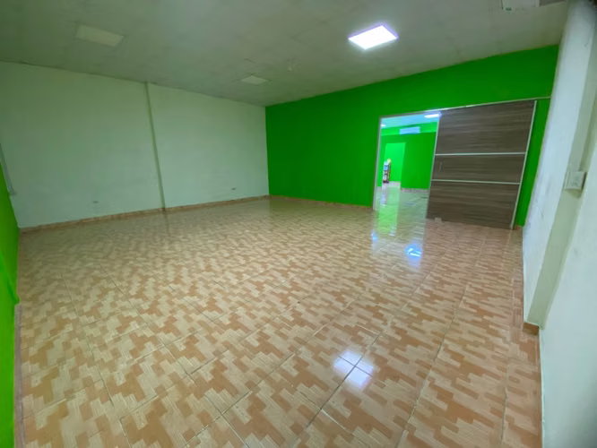 ALQUILER LOCAL LOS PUEBLOS 2000