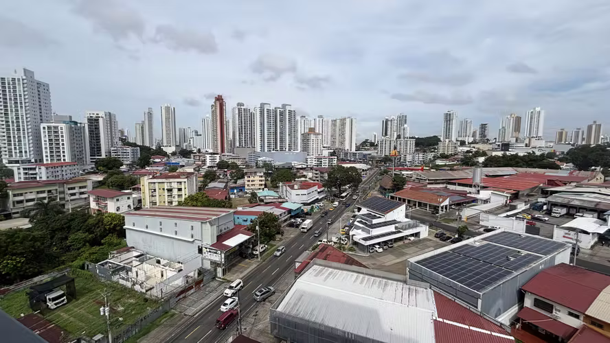 EN VENTA - PH EPOCA - PARQUE LEFEVRE - RM