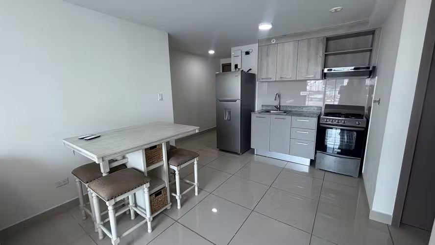 EN VENTA - PH EPOCA - PARQUE LEFEVRE - RM