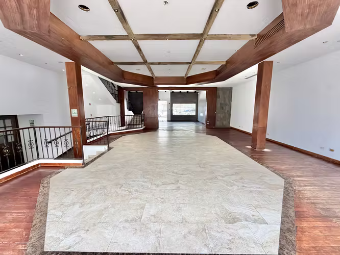 Local Para Restaurante De 850 m² En El Cangrejo Frente A Ginza