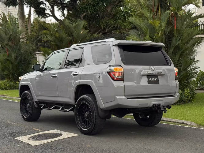 Toyota 4Runner Año 2015, Automática 