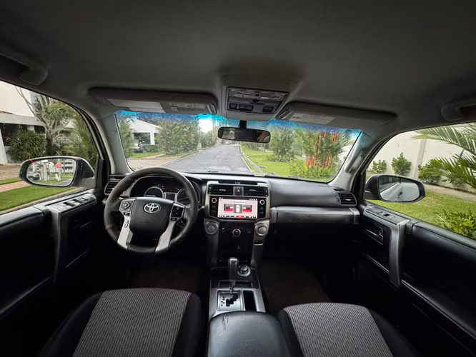 Toyota 4Runner Año 2015, Automática 