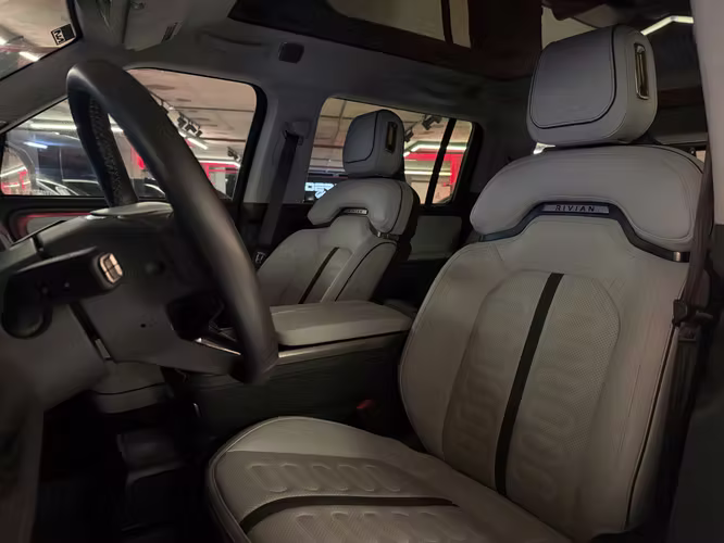 RIVIAN R1S QUAD-MOTOR AWD 2024 - Imagen 16