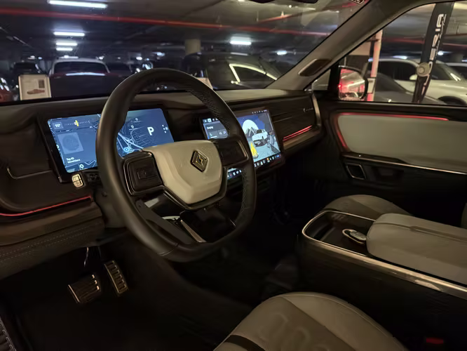 RIVIAN R1S QUAD-MOTOR AWD 2024 - Imagen 12