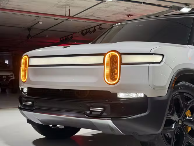 RIVIAN R1S QUAD-MOTOR AWD 2024 - Imagen 3