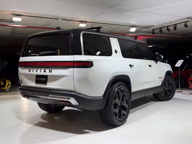 RIVIAN R1S QUAD-MOTOR AWD 2024 - Imagen 8