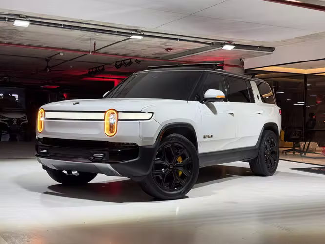 RIVIAN R1S QUAD-MOTOR AWD 2024 - Imagen 2
