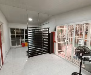 Vendo Casa Ubicación Premium, 12 de Octubre, cerca del Próximo Riba Smith! - Imagen 15