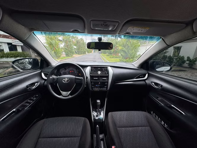 Toyota Yaris Año 2018 ~ Version Semi Full   