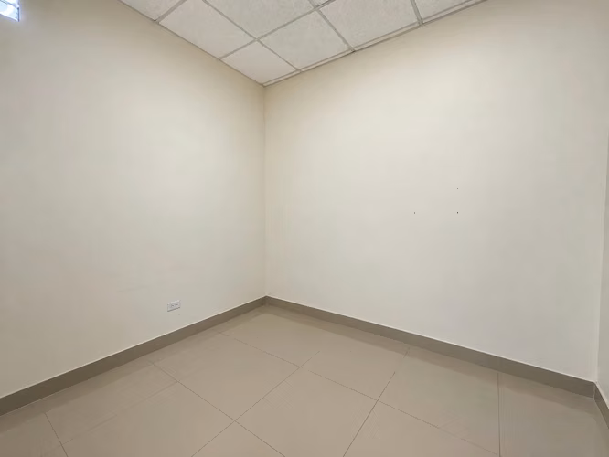 LOCAL COMERCIAL EN ALQUILER EN CODADO DEL REY- 98M2 EN PB