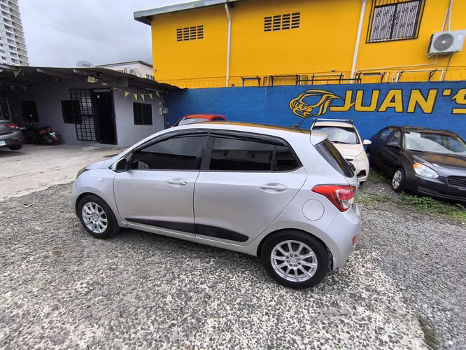 HYUNDAI GRAND I10 AÑO 2016 HB AUTOMATICO - Imagen 8